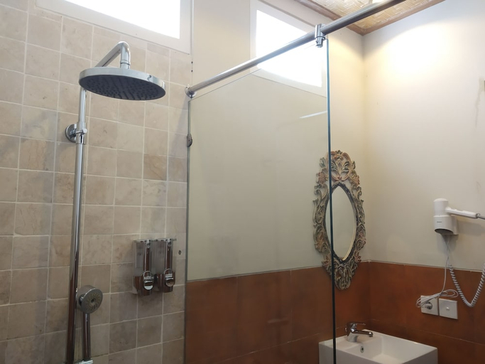 Bathroom, Jukung Guest House Sanur, Denpasar