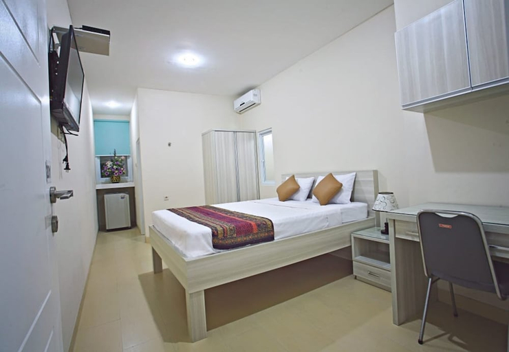 bedroom 13