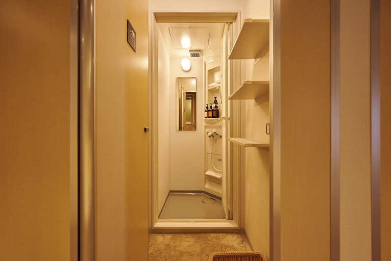 Bathroom 2, Capsule Hotel CONTINUE Nijojo-Kita, Kyoto