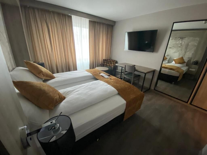Bedroom 3, Liebig Hotel, Lahn-Dill-Kreis