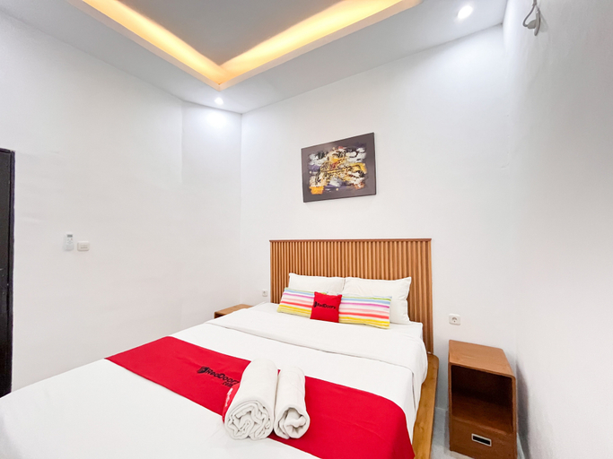 Bedroom 4, RedDoorz near Alun Alun Tanjunganom Nganjuk 2, Nganjuk