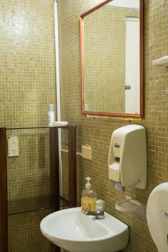 Bathroom 5, hostel spring city, Medellín