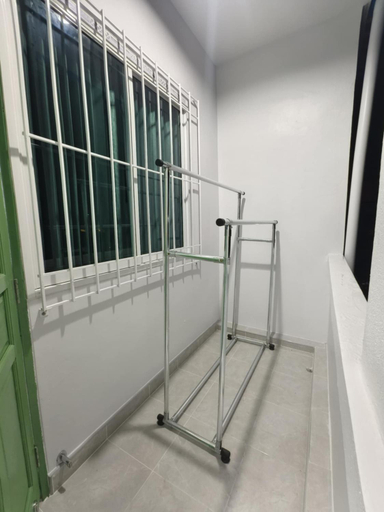 Others 4, 34house, Batong