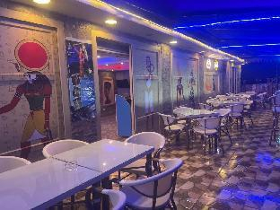 Coffee shop, Turquoise Pyramids & Grand Egyptian Museum View Hotel, Al-Ahram