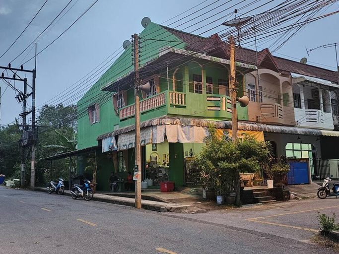 Others 3, 34house, Batong
