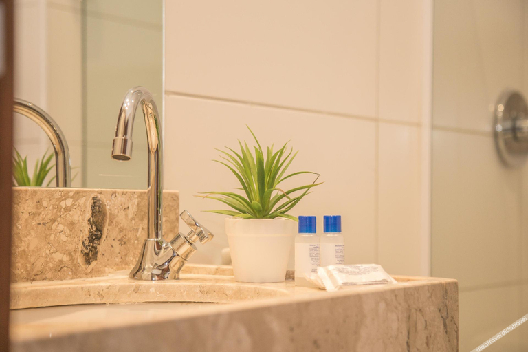 Bathroom 3, Aquidabã Praia Hotel, Fortaleza