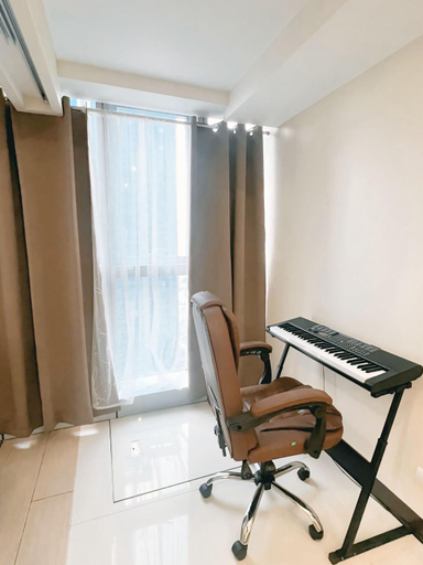 Others 4, Uptown BGC Deluxe Stay, Taguig