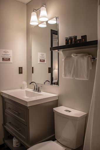 Bathroom 4, Midnight Sun, a Coast Hotel, Yukon