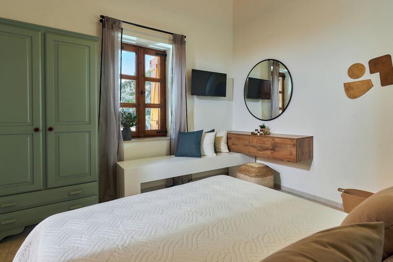 Bedroom 3, Petronikolis Traditional House, Crete