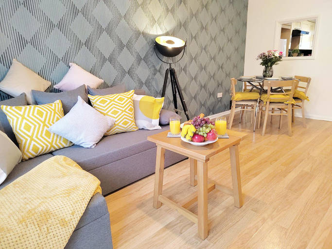 Others 5, 2 Single Beds, 1 BR Apartment, Suffolk