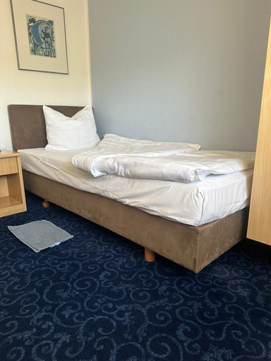 Bedroom 3, Hotel Alt Nürnberg, Mannheim