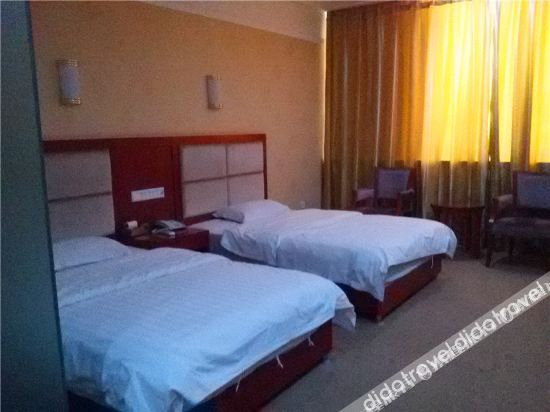 Bedroom 5, Huyang Business Hotel, Bayin'gholin Mongol