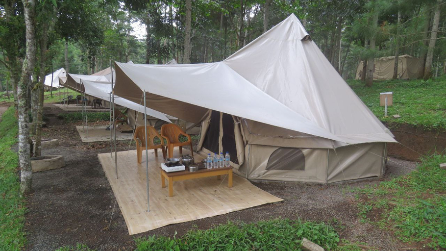 Be Glamping Lembang - Tap to explore photos