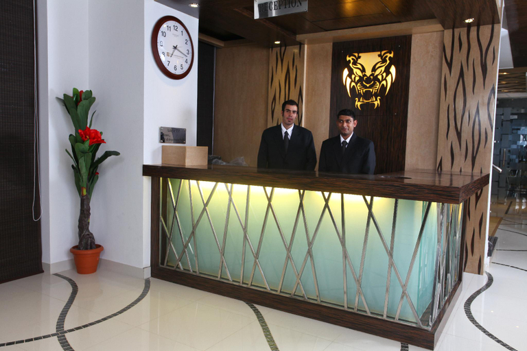 Others 3, Hotel Tigers Roare, Idukki