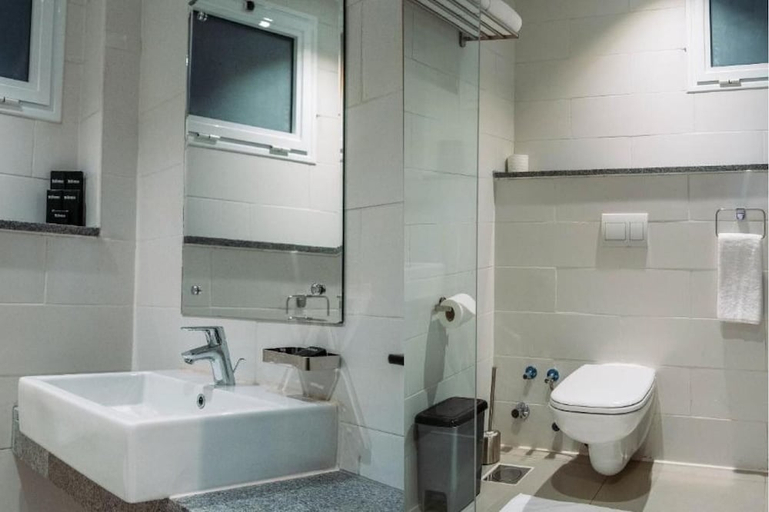 Bathroom 4, Palma Hotel Port Said, Al-Manakh