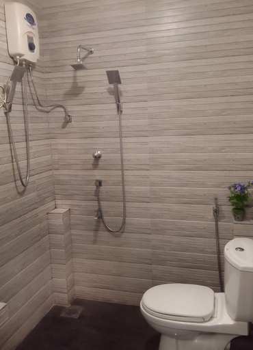 Bathroom, Siroy Lily, Galle Four Gravets