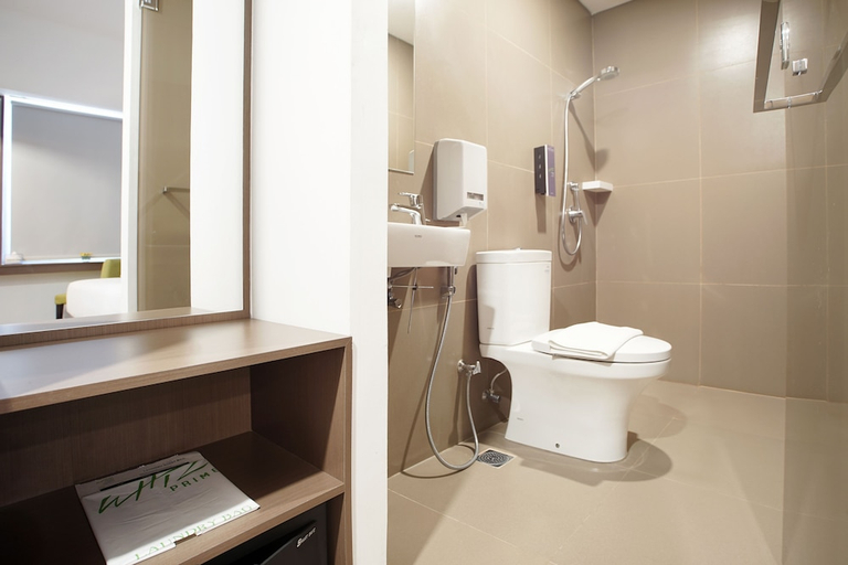 bathroom 4
