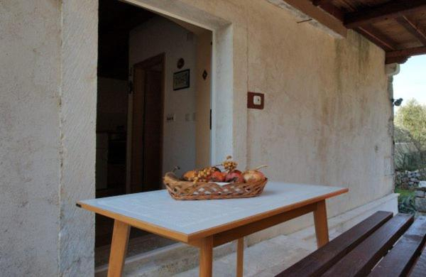 Others 3, Apartman Zora, Podgora