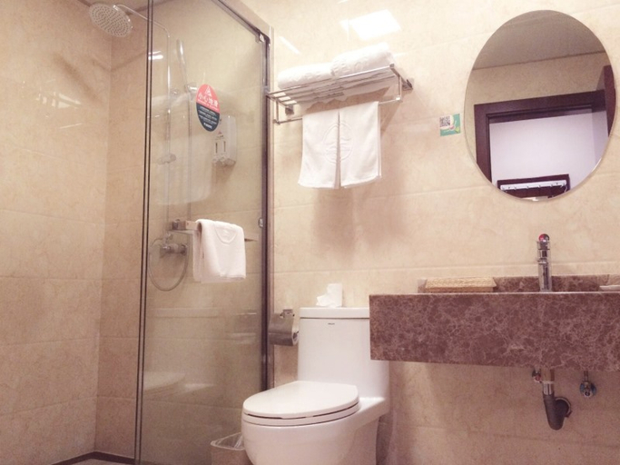 Bathroom 3, GreenTree Inn XuZhou JiaWang District Express Hotel, Xuzhou