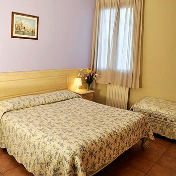 Others 1, Hotel Regina, Florence