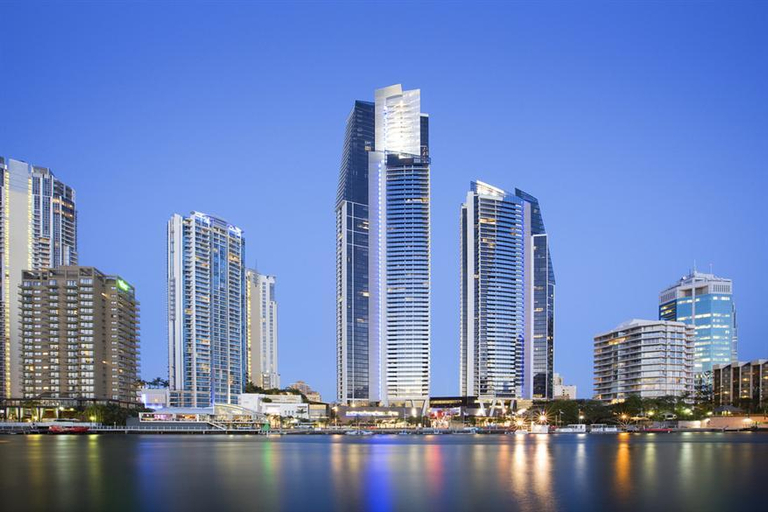 Others 3, Circle on Cavill - Q Stay, Gold Coast