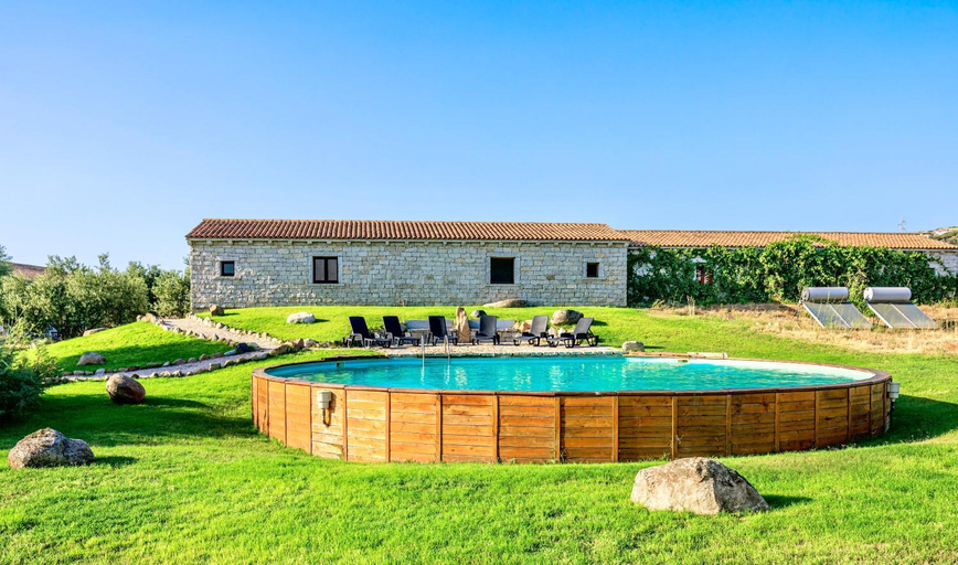 Others 4, B&B with swimming pool between sea and countryside, Olbia-Tempio