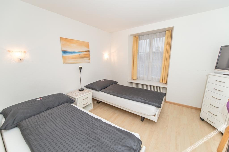 Bedroom 3, Hotel Rotes Haus, Brugg