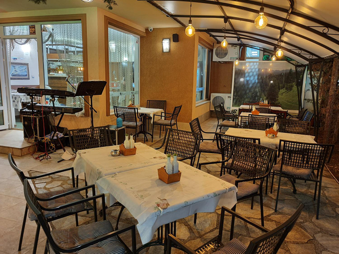 Food & Drinks 3, Villa Brigantina, Nesebar