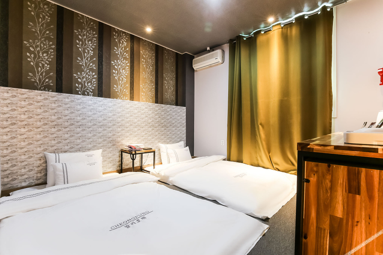 Bedroom 4, Jecheon Cheongpung Bali Hotel, Jecheon