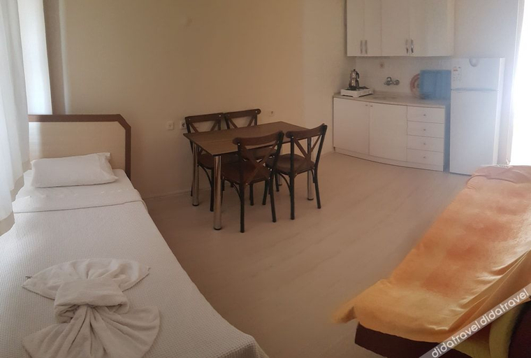 Others 3, Ozgun Apart Hotel, Kuşadası