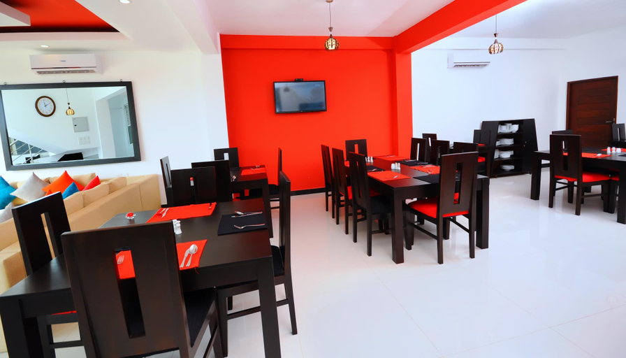 Food & Drinks 5, City Stay, Akmeemana