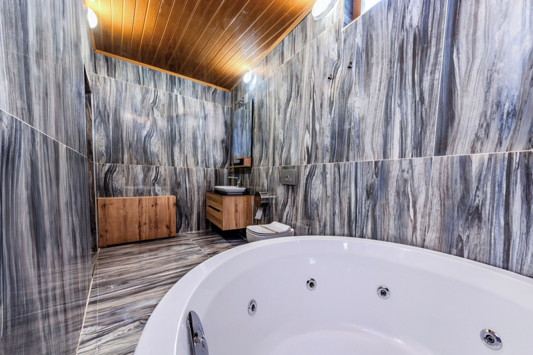 Bathroom 5, Kayatas Cave Suites, Nevşehir