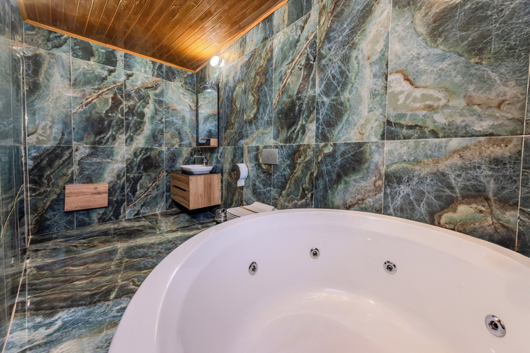 Bathroom 5, Kayatas Cave Suites, Nevşehir