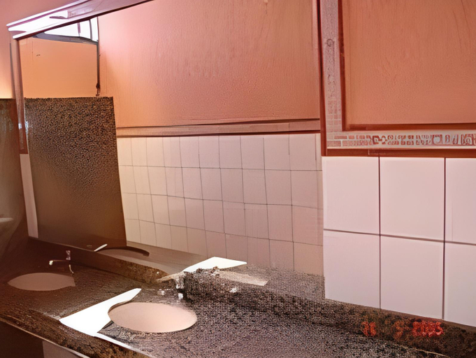 Bathroom, Hotel Bellatrix, Macaé