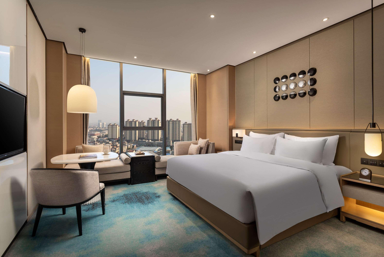 Bedroom 2, Ramada Plaza by Wyndham Xiangyang Xiangzhou, Xiangfan