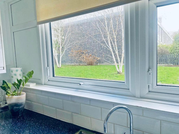 Others 3, Albert Bridge spacious double room, London