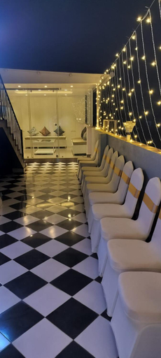 Others 5, LA CRESTA INN, South 24 Parganas
