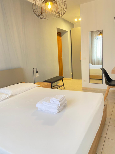 Others 2, BaCar b&b, Cosenza