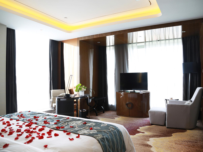Bedroom 2, Ramada Plaza Liuzhou Liudong, Liuzhou