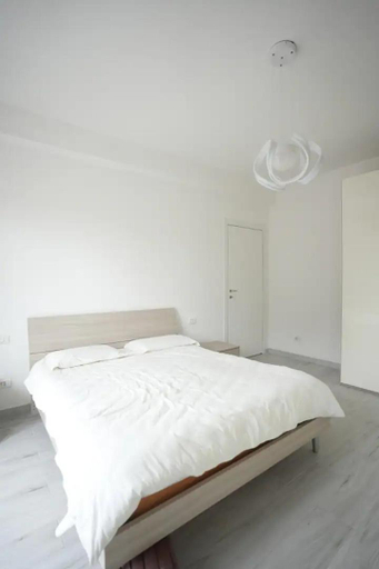 Others 5, ClapaHouse Stanza privata, Monza and Brianza