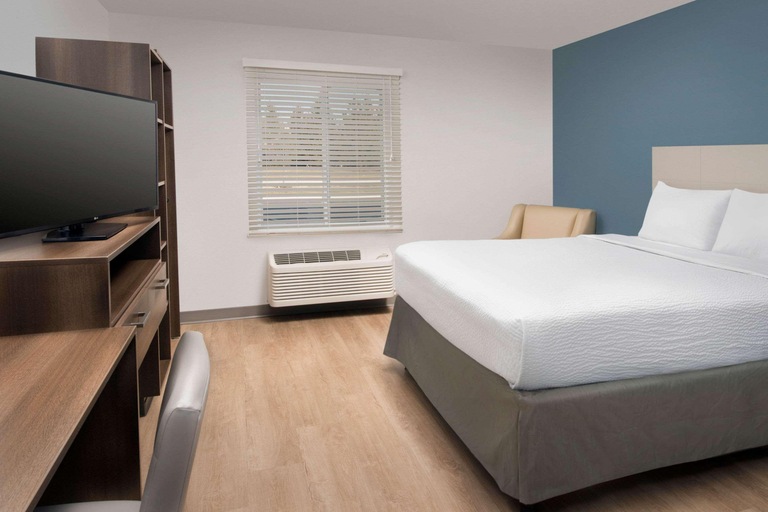 Bedroom 2, WoodSpring Suites Chicago Tinley Park, Will