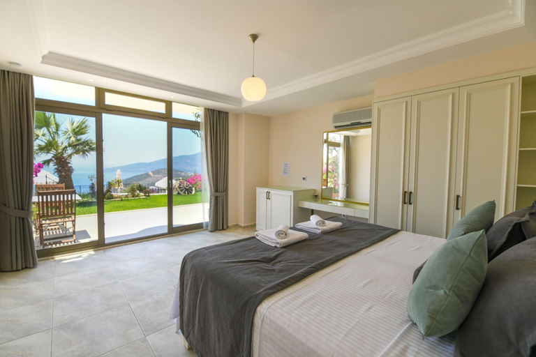 Bedroom 3, Mediteran Hotel, Kaş
