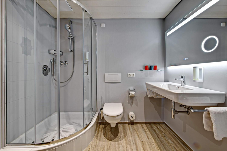 Bathroom 4, Allgauer Panoramahotel, Oberallgäu