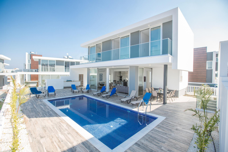 Others 5, Villa Prol17, Exquisite 5bdr Villa with Pool, Close to Fig Tree Bay Beach