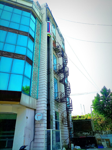 Others 2, THE HARISON'S HOTEL& RESTOBAR, Solan