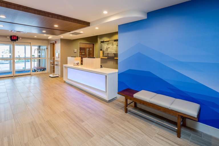 Public Area 4, Holiday Inn Express & Suites MODESTO-SALIDA, Stanislaus