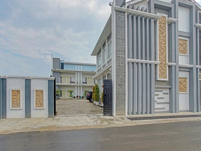 Others 3, OYO 90404 Pringombo Homestay 2 Syariah, Tanggamus