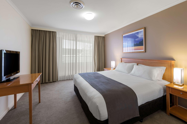Bedroom 3, Nesuto Canberra Apartment Hotel, Canberra