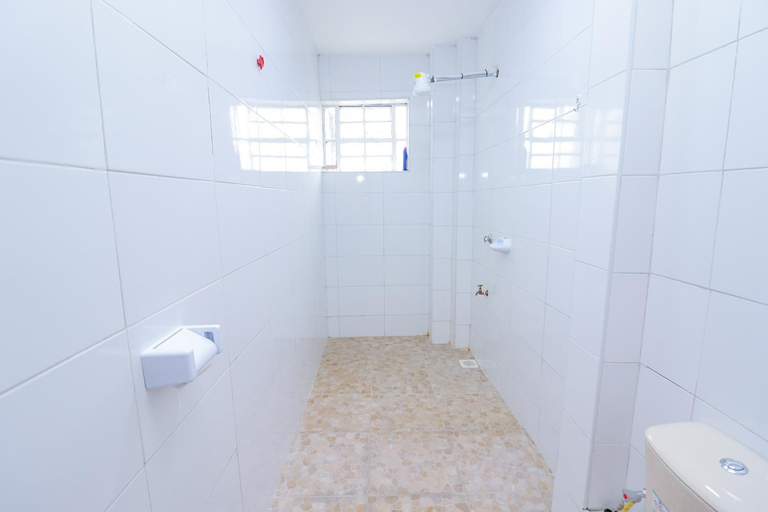 Bathroom 5, Nookery Homes, Roysambu