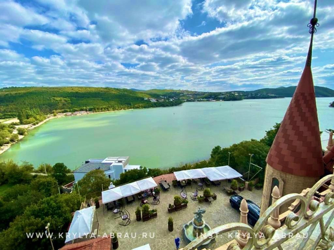Others 3, Krylya Mini Hotel, Novorossiysk gorsovet